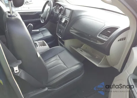 2015 Chrysler Town & Country Touring from USA, damaged, VIN 2C4RC1BG3FR544523